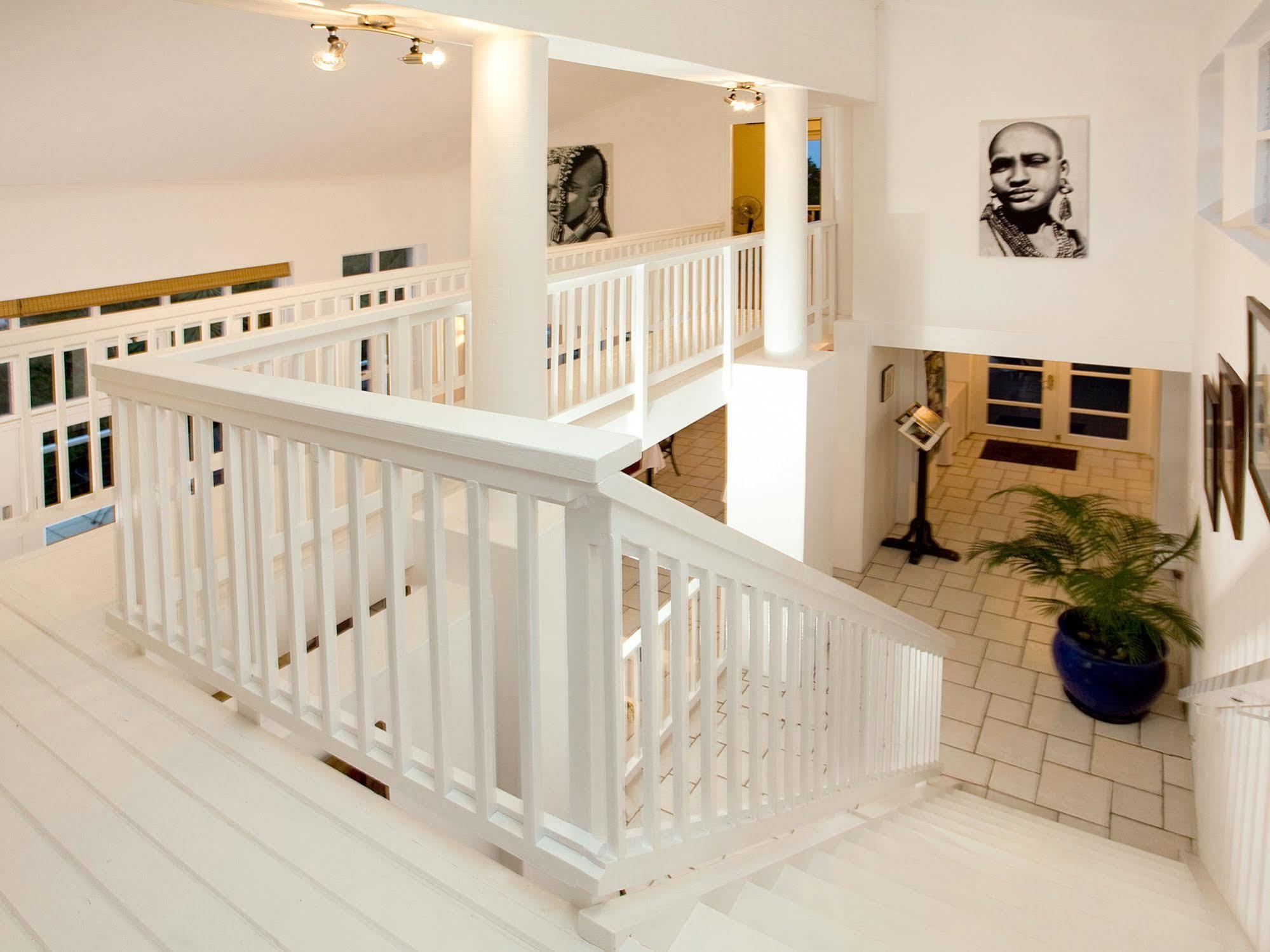Art Gallery Guest House - Thandekayo Хаут-Бей Экстерьер фото